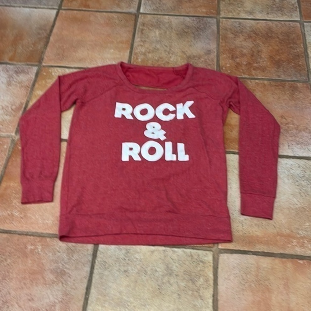 CHASER BRAND ROCK & ROLL OPEN BACK KNIT TOP